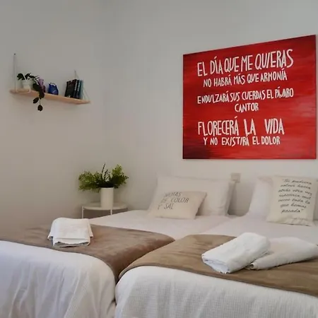 Casa Notas De Color Y Sal Holiday home